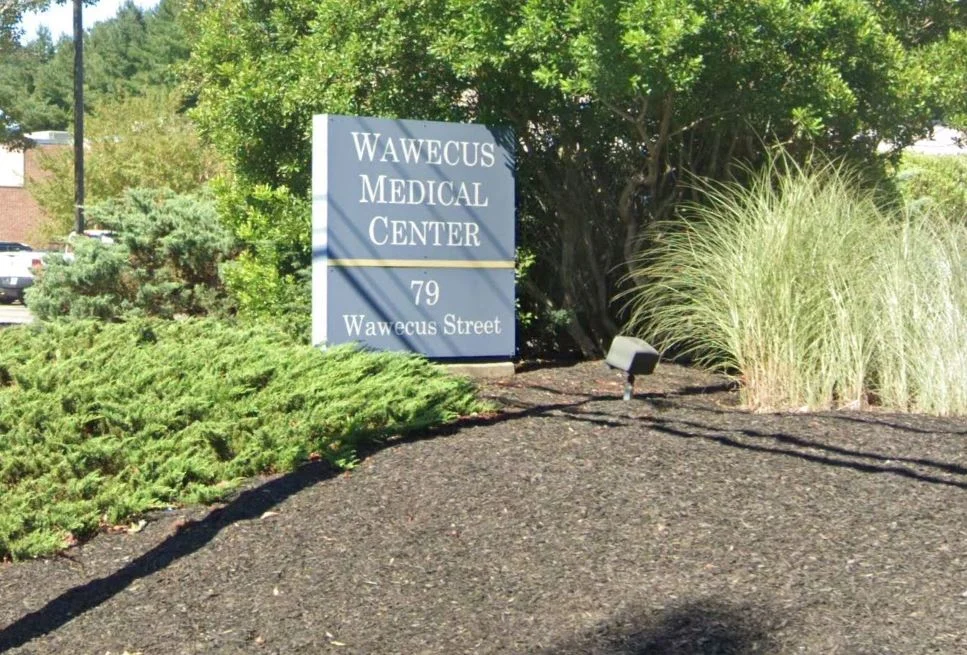 79 Wawecus Monument.webp